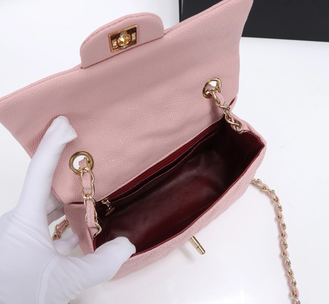 Comfortable 8739 Chanel AAA Quality Messenger Bags For Women