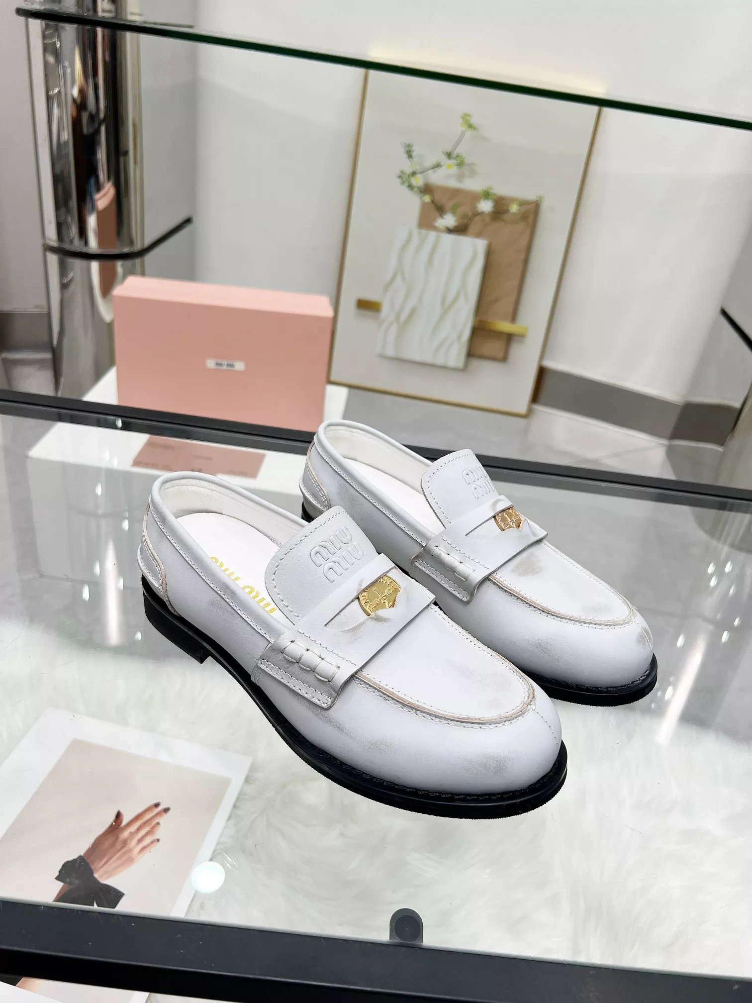 Comfortable 8837 MIU MIU Leather Shoes For Women