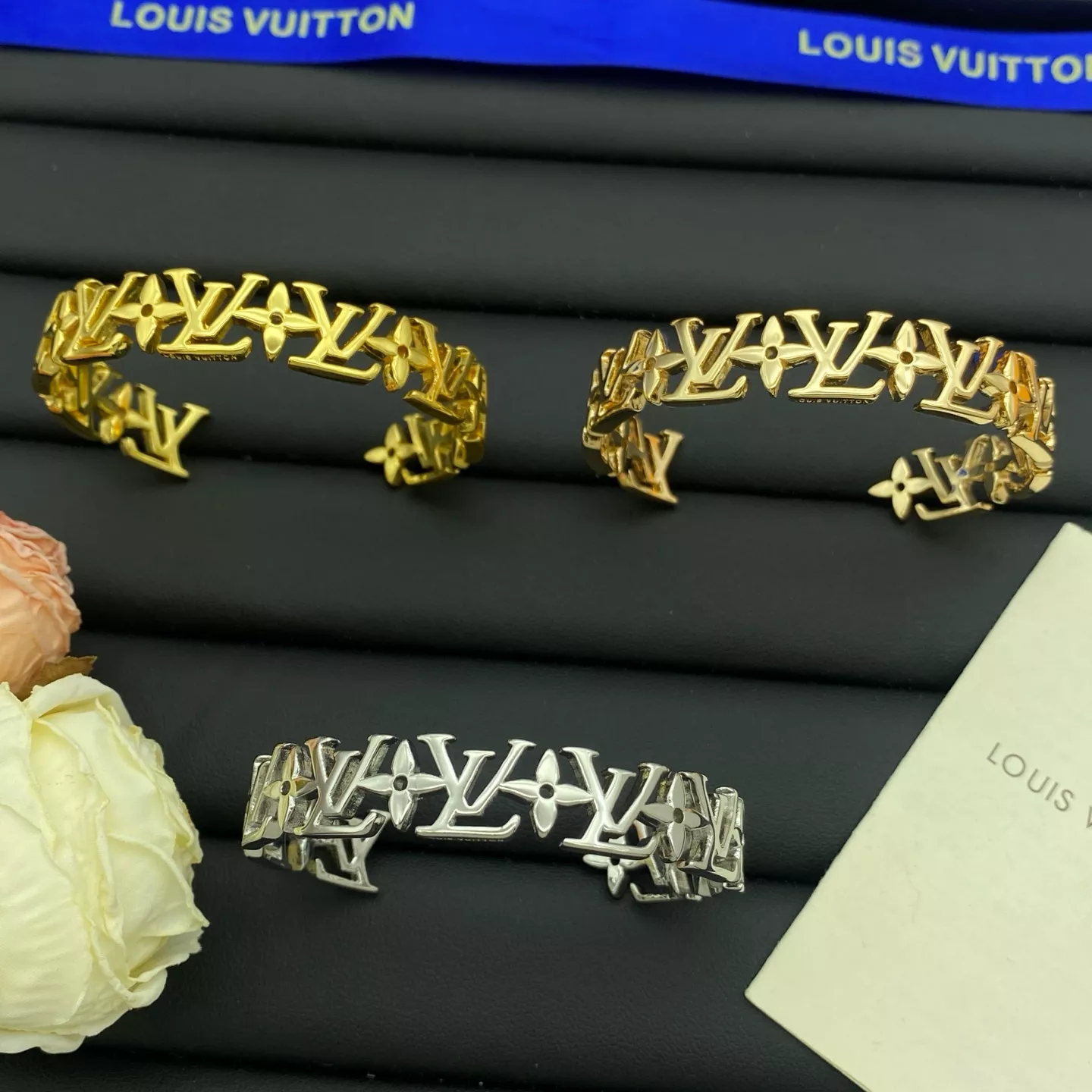Comfortable 8882 Louis Vuitton LV Bracelets