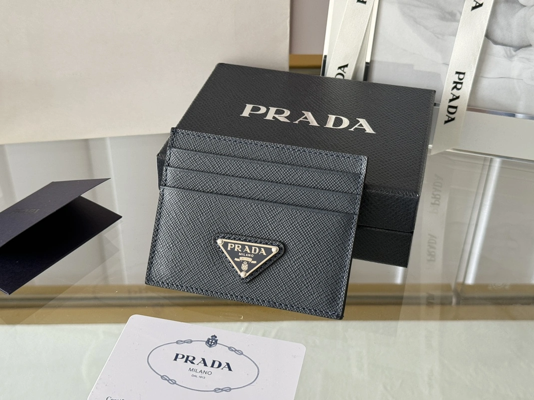 Comfortable 8965 Prada Card Case In Navy
