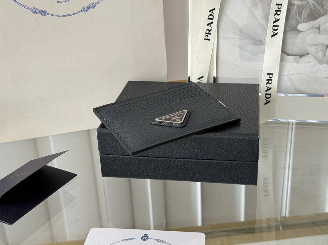 Comfortable 8965 Prada Card Case In Navy