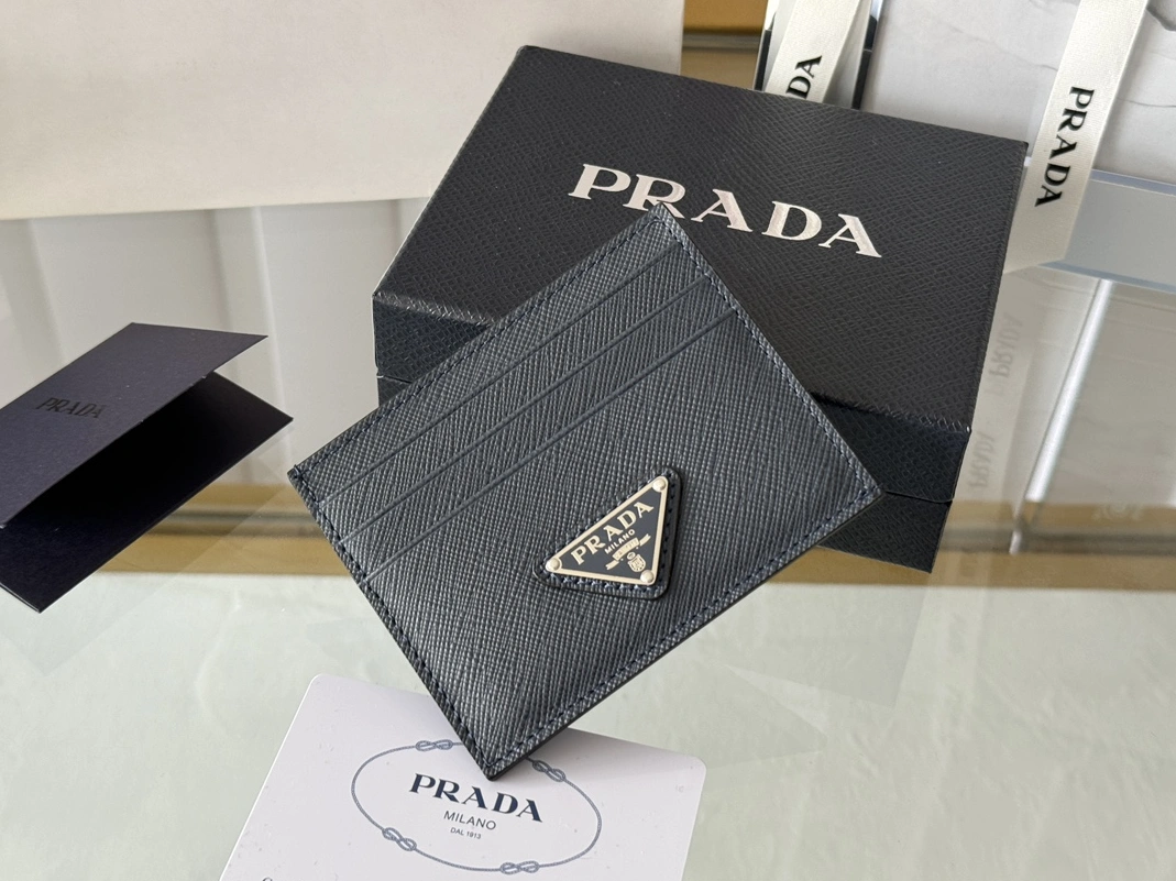 Comfortable 8965 Prada Card Case In Navy