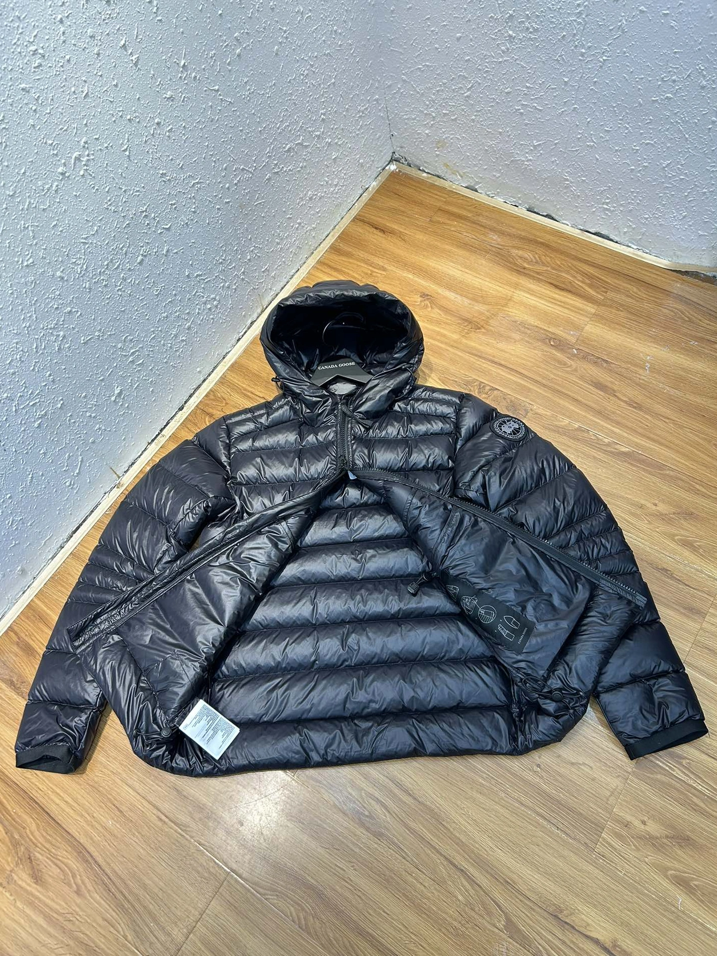 Comfortable 9000 Canada Goose Down Feather Coat Long Sleeved For Unisex