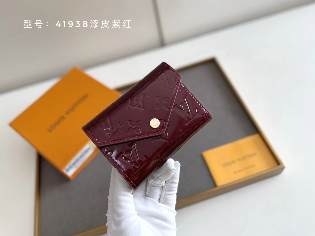 Comfortable 9090 Louis Vuitton LV Wallets