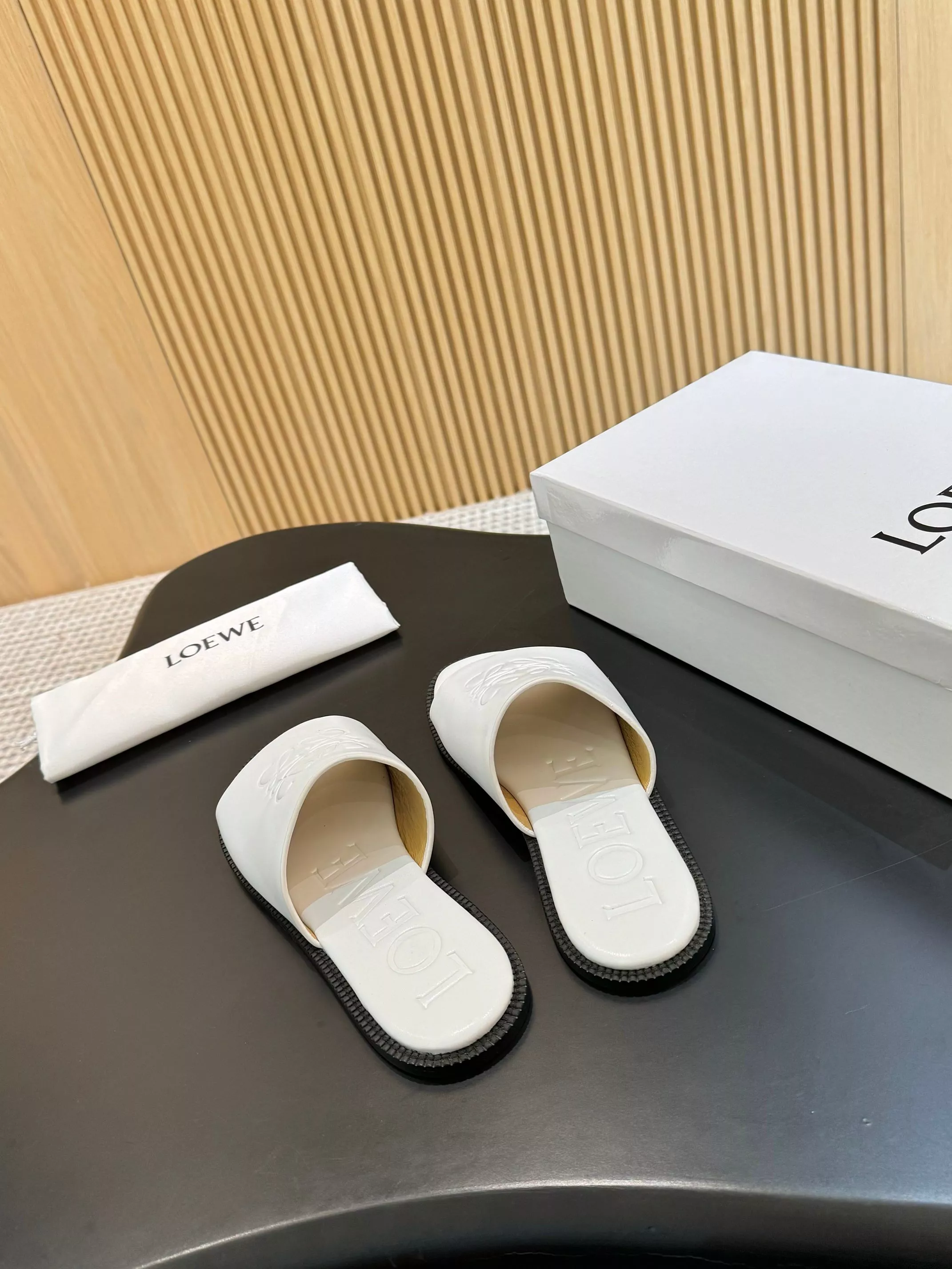 Comfortable 9128 LOEWE Slippers For Women