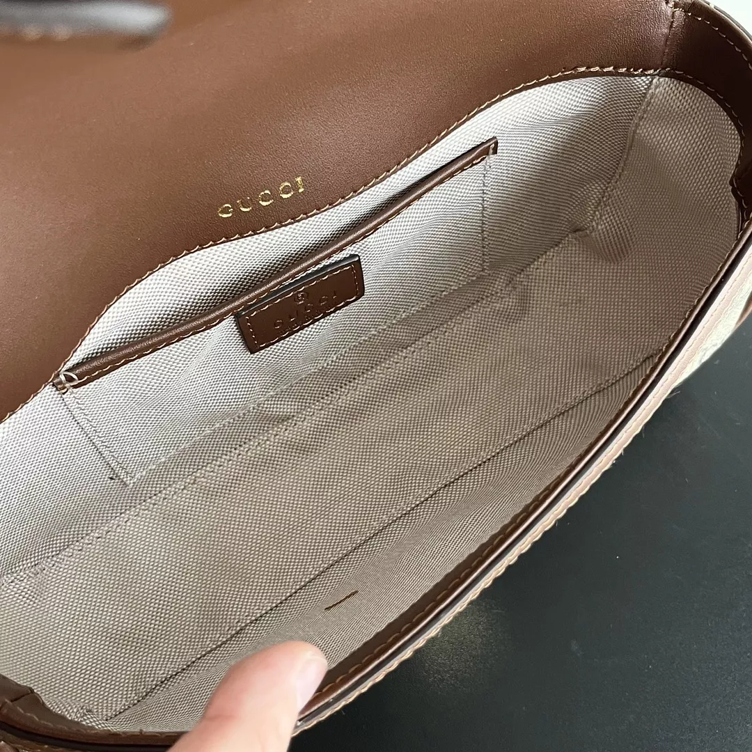 Comfortable 9168 Gucci AAA Quality Messenger Bags For Women