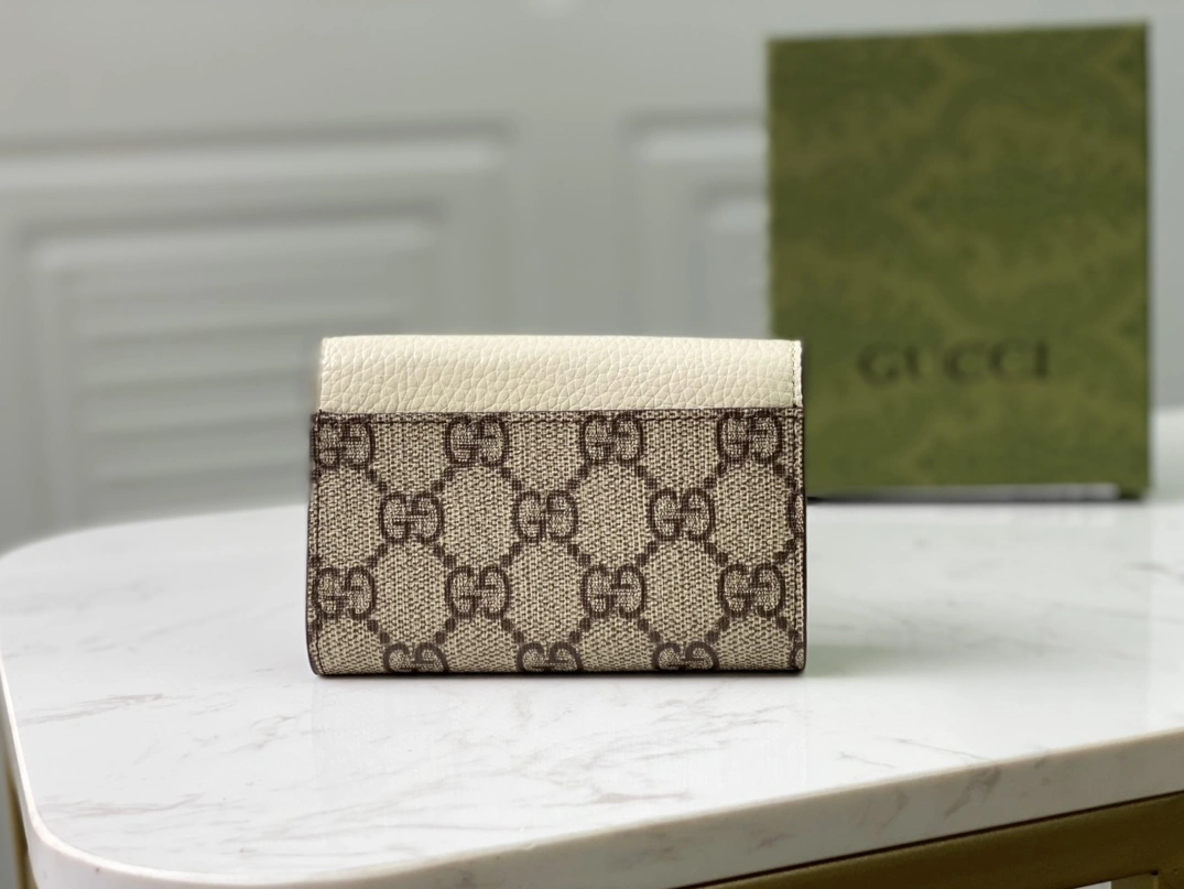 Comfortable 9262 Gucci AAA Quality Wallets