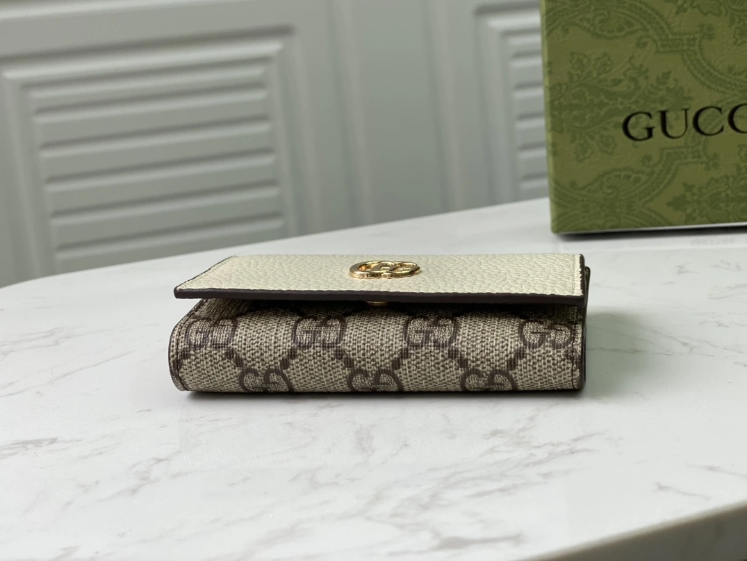 Comfortable 9262 Gucci AAA Quality Wallets
