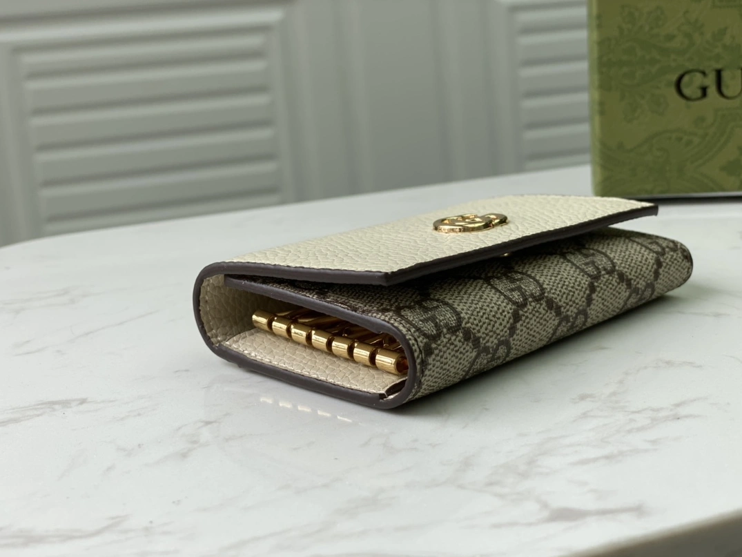 Comfortable 9262 Gucci AAA Quality Wallets