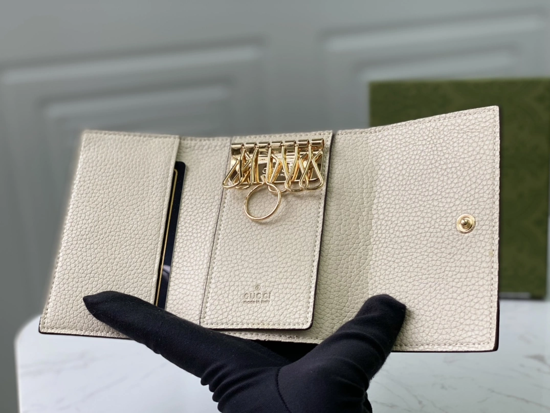 Comfortable 9262 Gucci AAA Quality Wallets