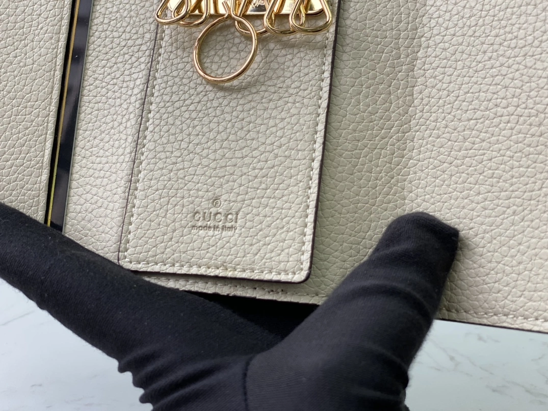 Comfortable 9262 Gucci AAA Quality Wallets