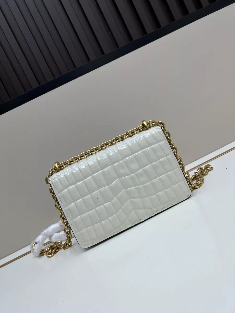Comfortable 935 Valentino AAA Quality Messenger Bags For Women