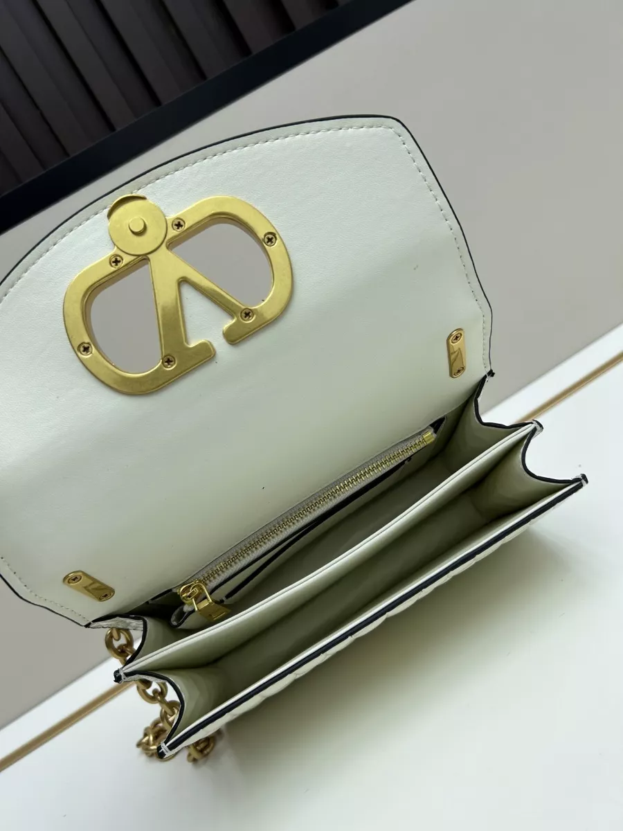 Comfortable 935 Valentino AAA Quality Messenger Bags For Women
