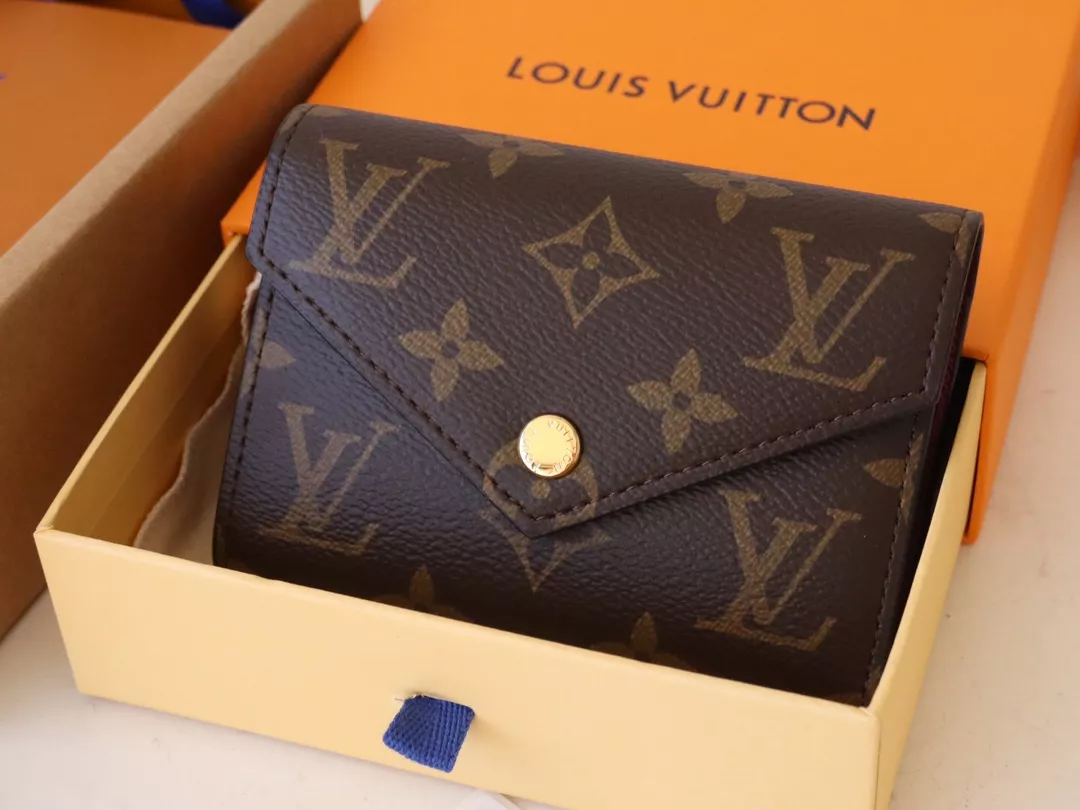 Comfortable 958 Louis Vuitton AAA Quality Wallets In Burgundy