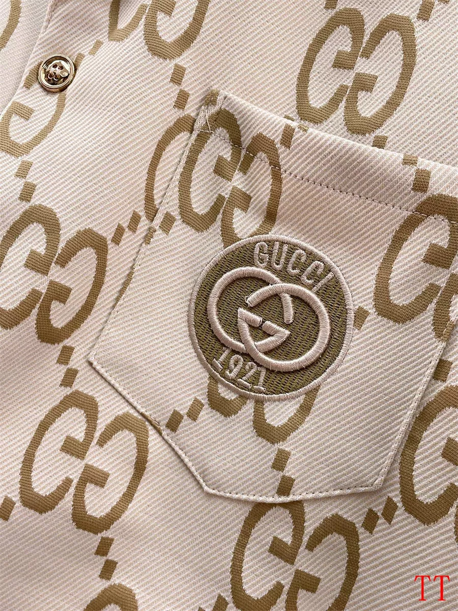 Comfortable 9697 Gucci Tracksuits Short Sleeved For Men