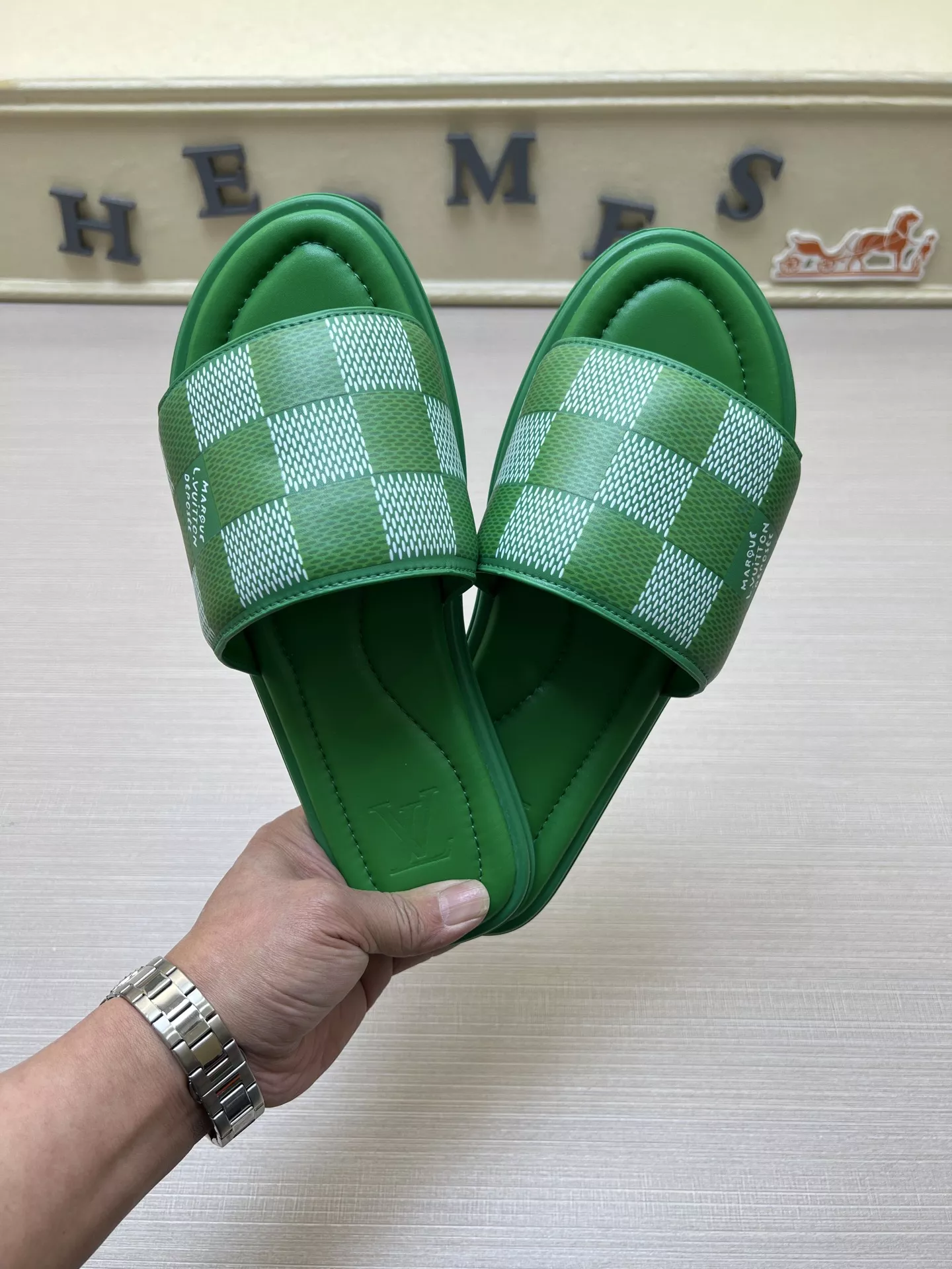 Comfortable 9734 Louis Vuitton Slippers For Men