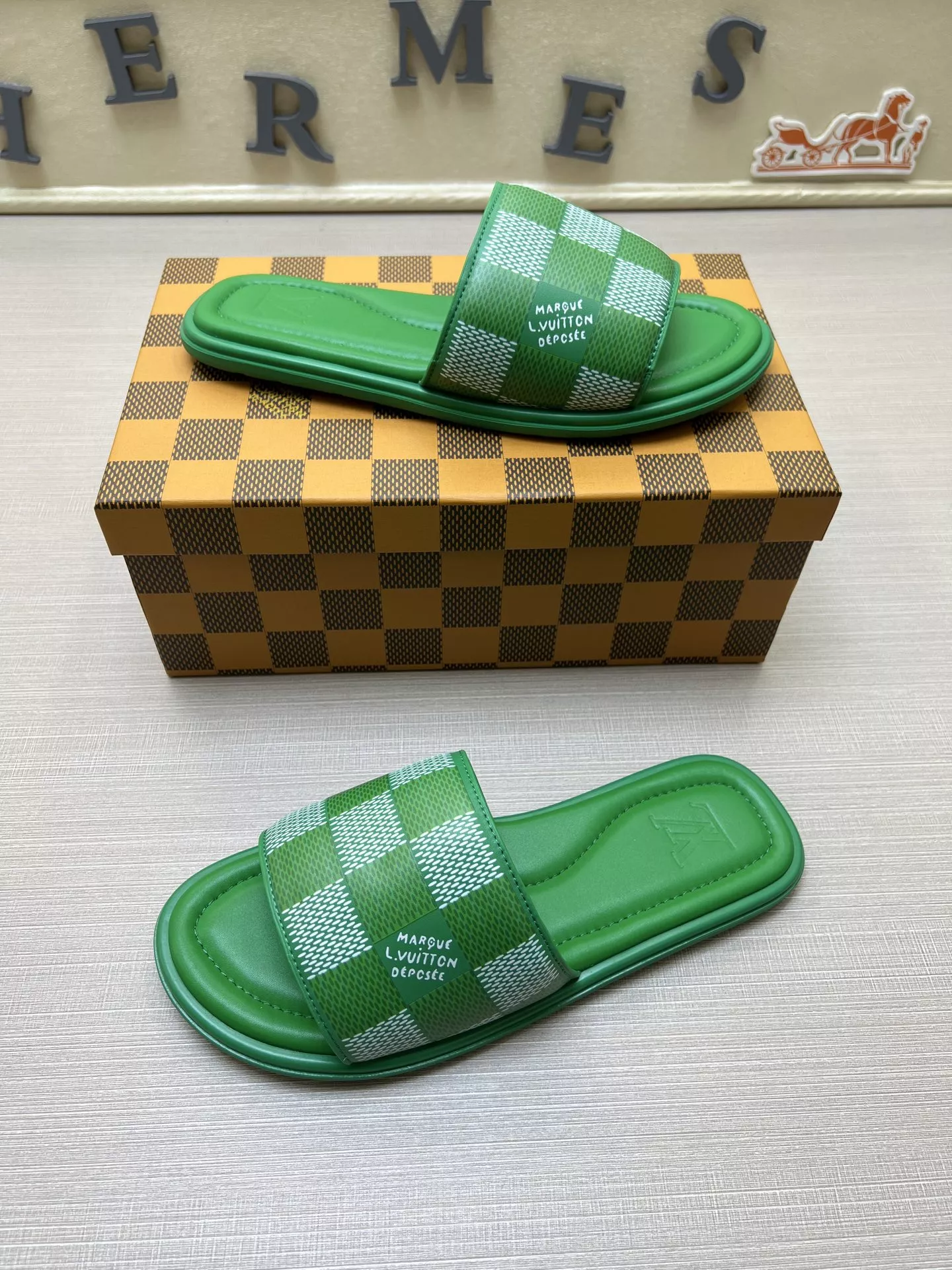 Comfortable 9734 Louis Vuitton Slippers For Men