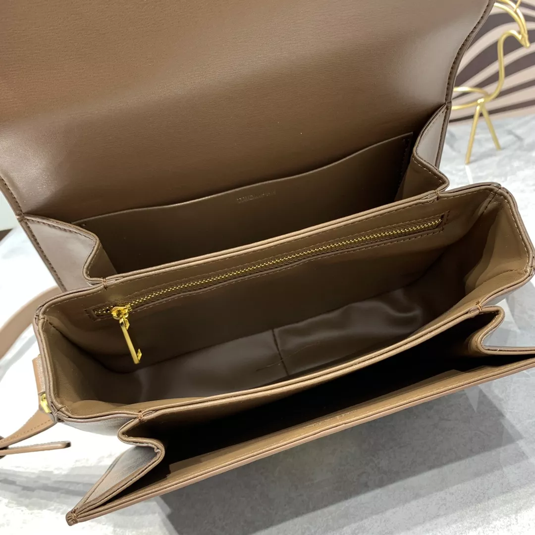 Comfortable 9788 Celine AAA Quality Messenger Bags For Women