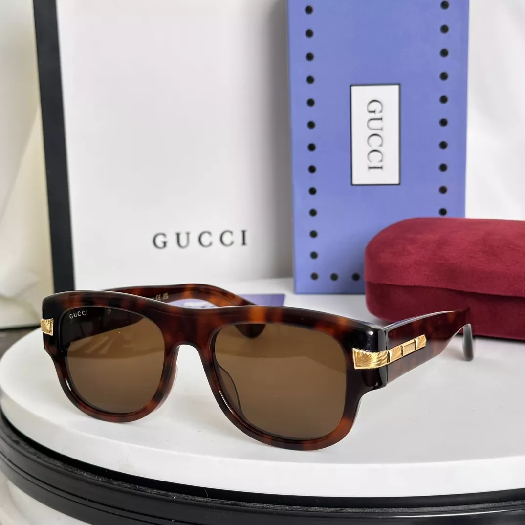 Comfortable 9806 Gucci AAA Quality Sunglasses