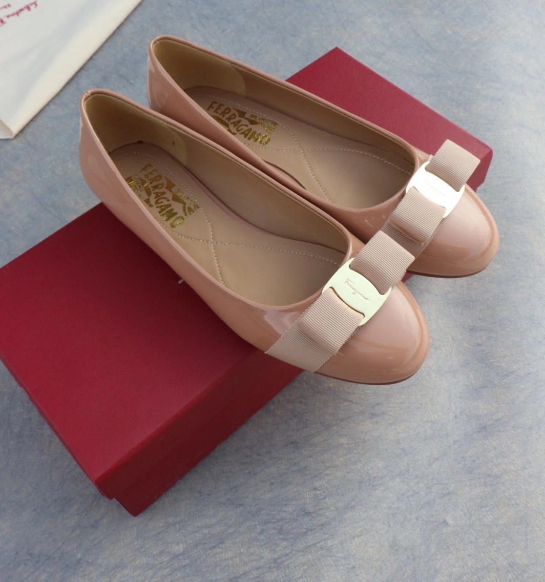 Comfortable 9814 Salvatore Ferragamo Flat Shoes For Women