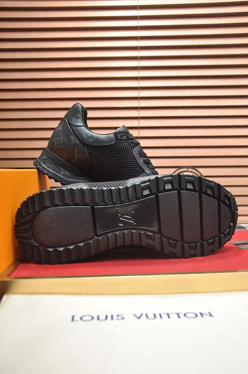 Comfortable 9950 Louis Vuitton Casual Shoes For Men