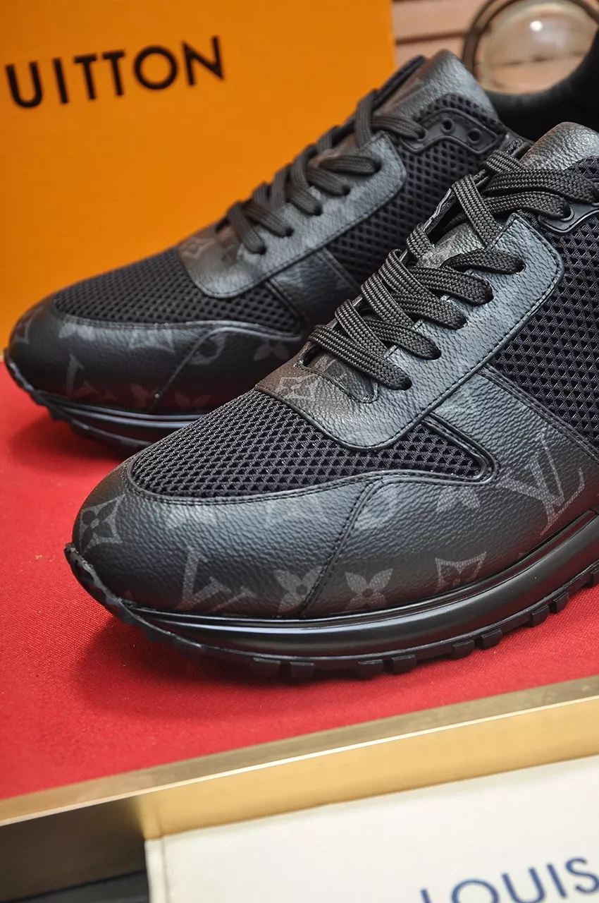 Comfortable 9950 Louis Vuitton Casual Shoes For Men