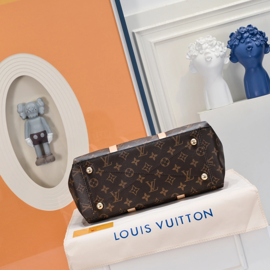 Comfortable 9951 Louis Vuitton HandBags For Women