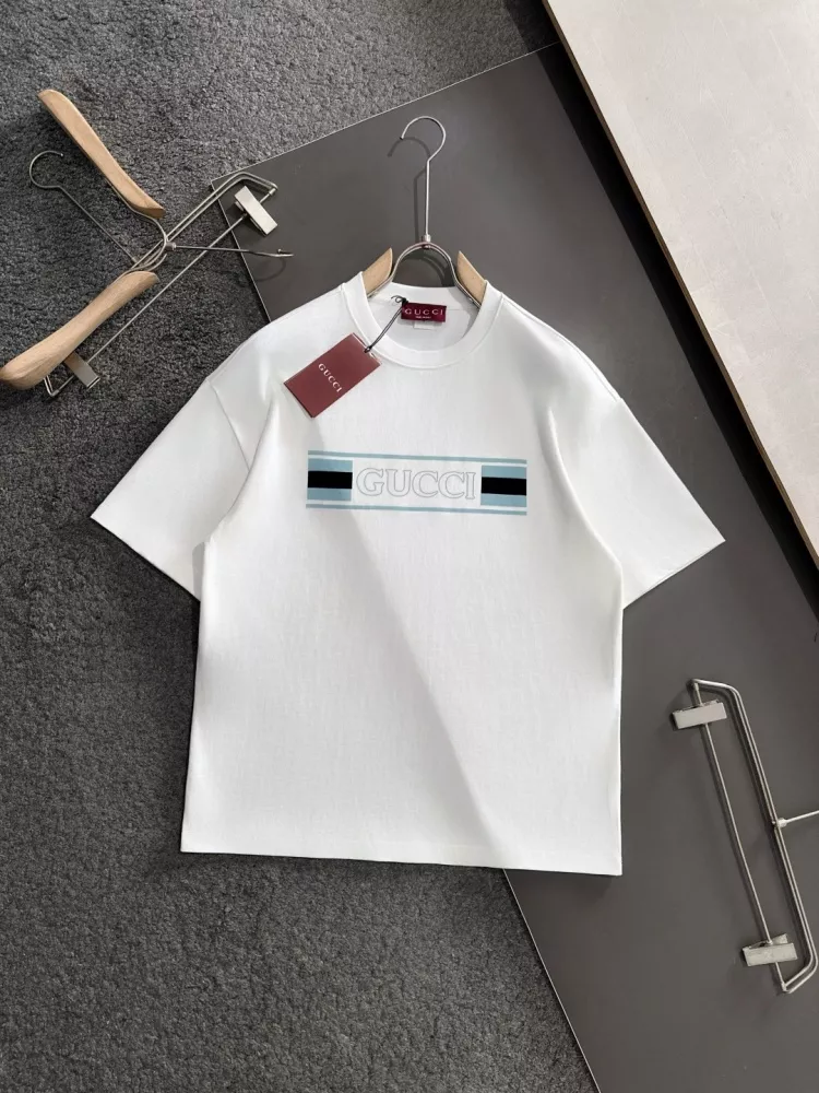 Comfortable 9970 Gucci T-Shirts Short Sleeved For Unisex