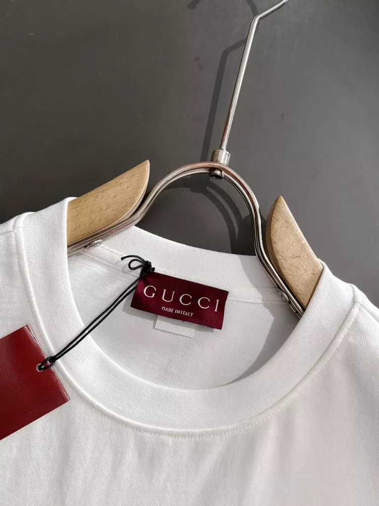 Comfortable 9970 Gucci T-Shirts Short Sleeved For Unisex