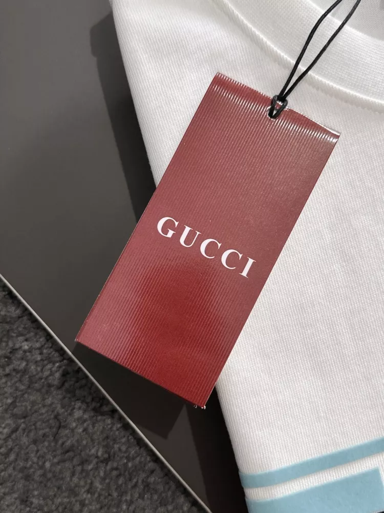 Comfortable 9970 Gucci T-Shirts Short Sleeved For Unisex