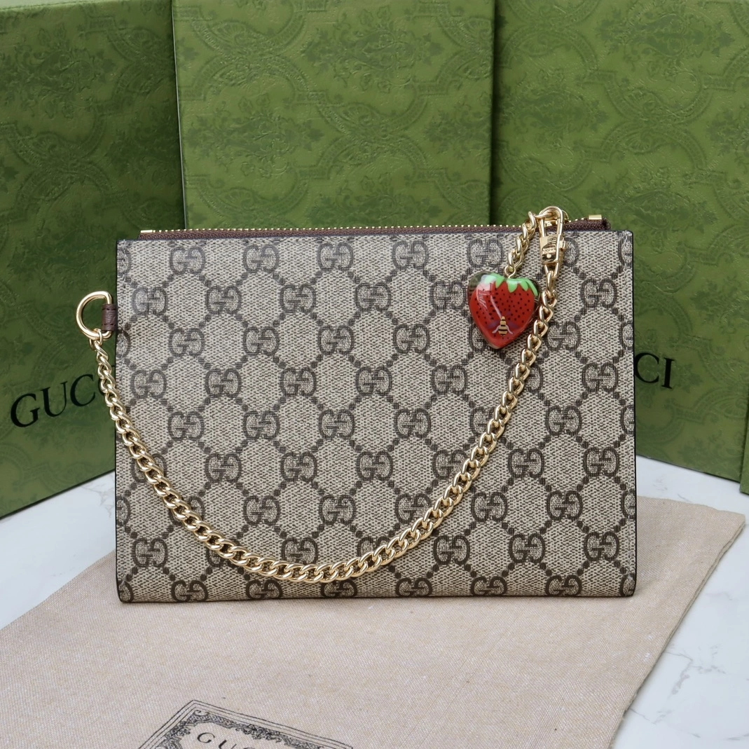 Compact 1111 Gucci AAA Quality Wallets For Women