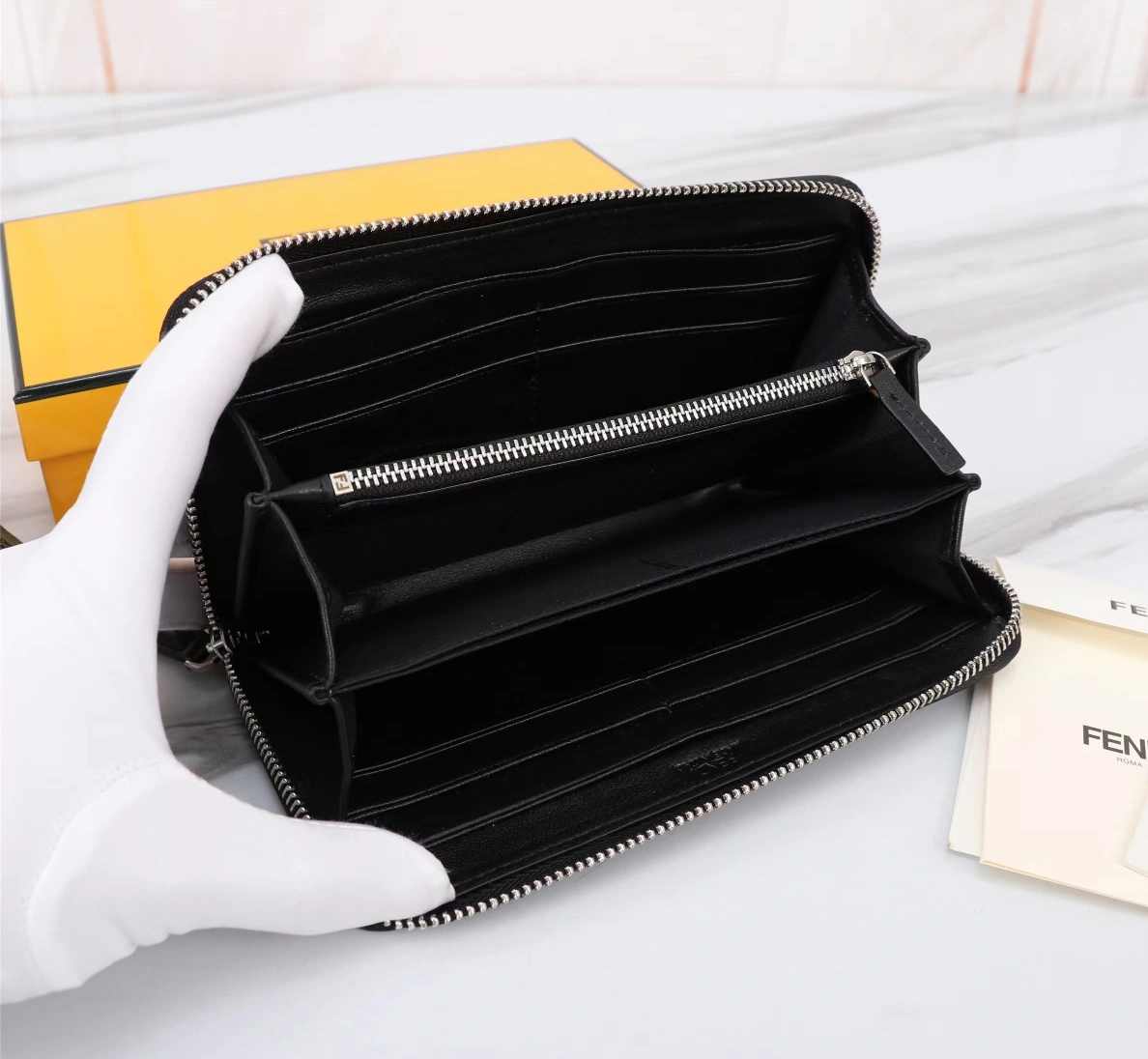 Compact 1325 Fendi AAA Quality Wallet For Unisex