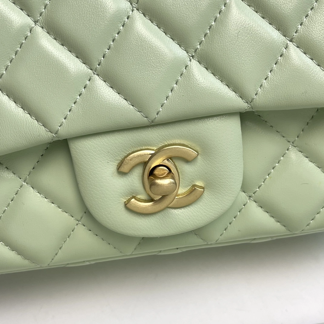 Compact 1422 Chanel AAA Quality Messenger Bags For Women