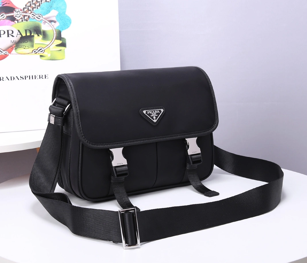 Compact 1555 Prada AAA Man Messenger Bags