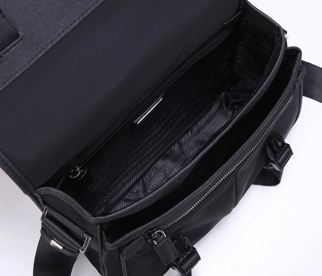 Compact 1555 Prada AAA Man Messenger Bags