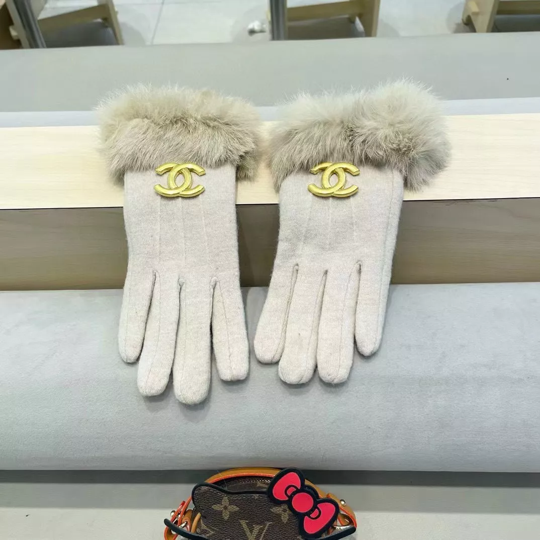 Compact 1663 Chanel Gloves For Women