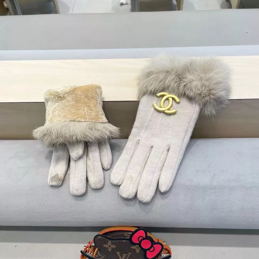 Compact 1663 Chanel Gloves For Women