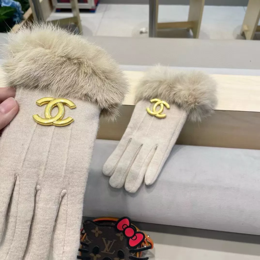 Compact 1663 Chanel Gloves For Women