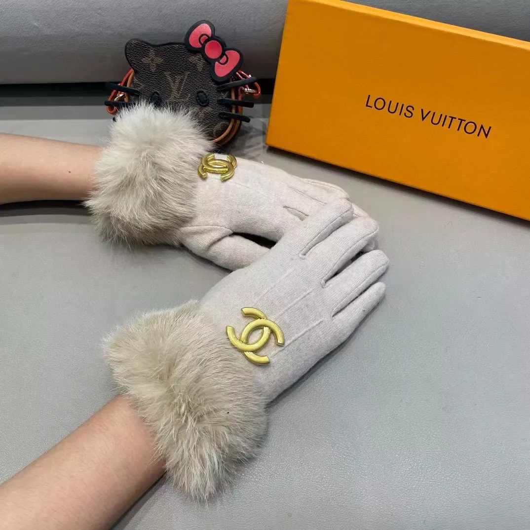 Compact 1663 Chanel Gloves For Women