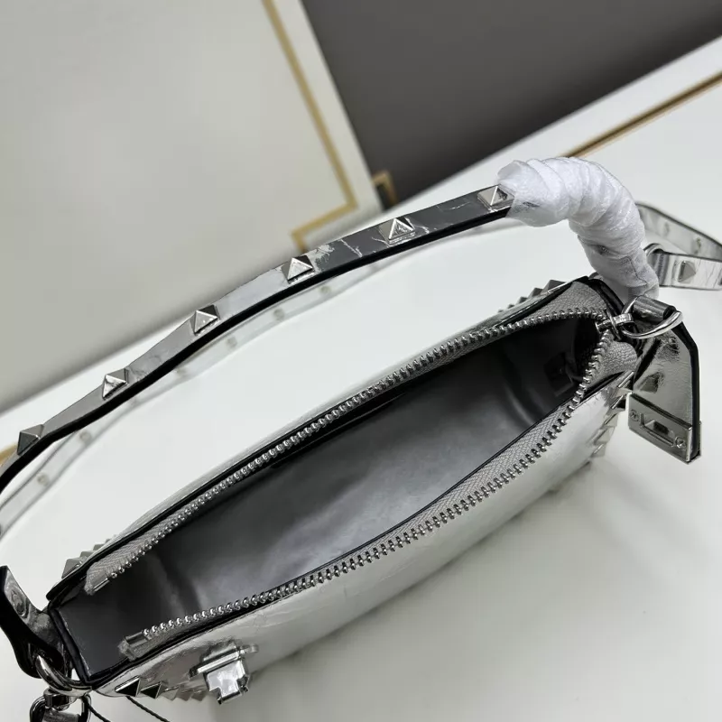 Compact 1755 Valentino AAA Quality Messenger Bags For Women