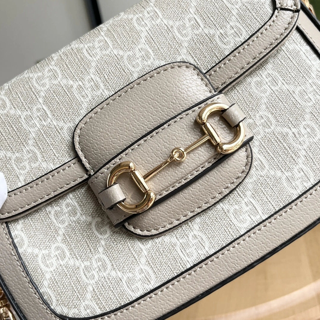 Compact 1856 Gucci AAA Quality Messenger Bags For Women