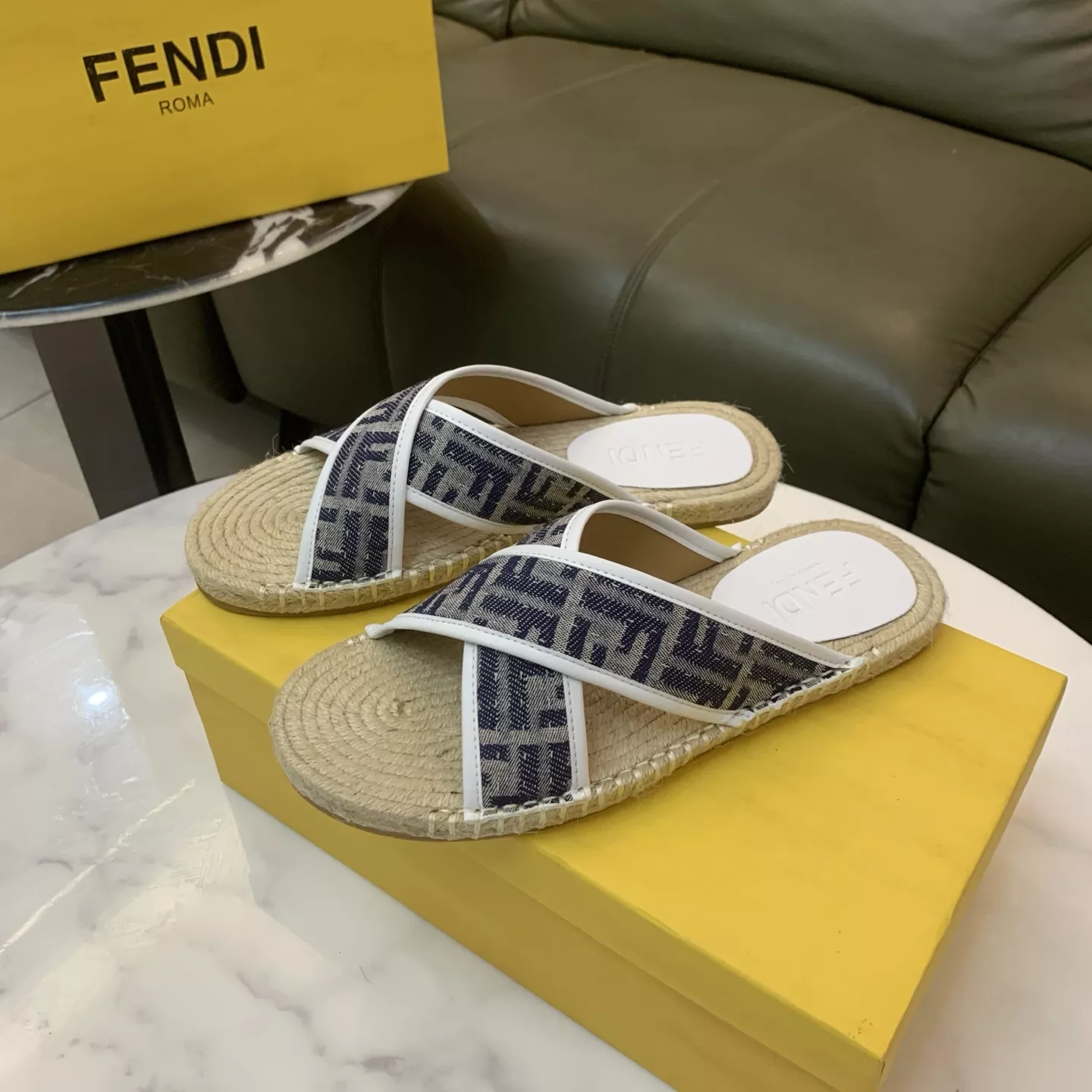 Compact 2012 Fendi Slippers For Men