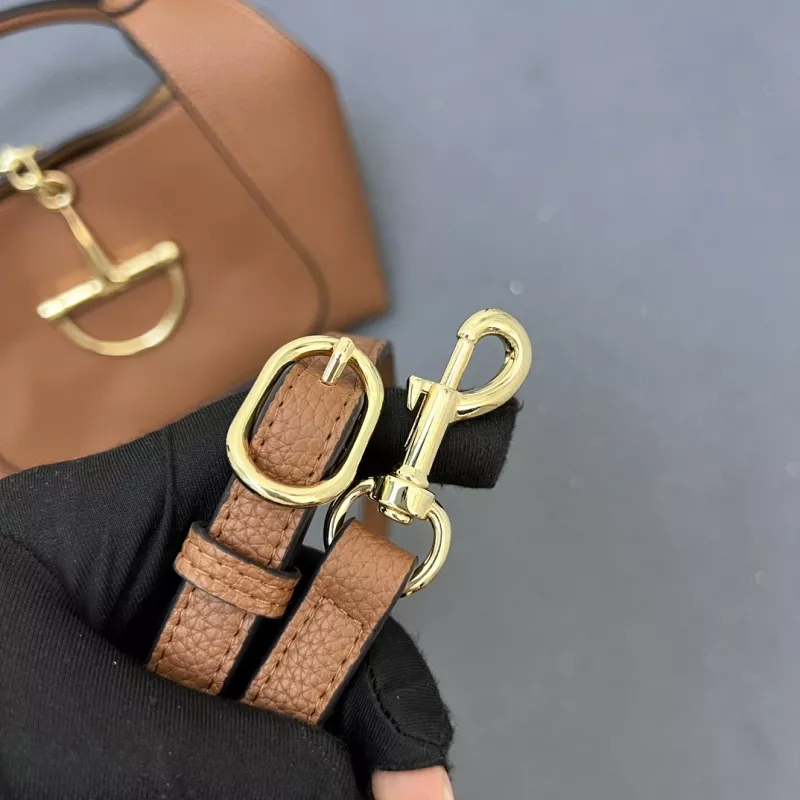 Compact 2152 Gucci AAA Quality Handbags For Women