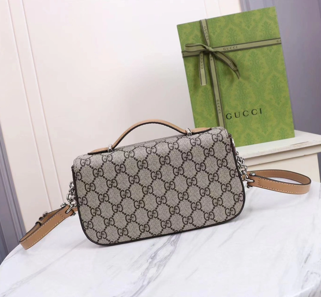 Compact 2302 Gucci AAA Quality Messenger Bags For Women
