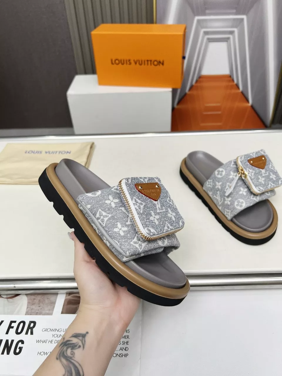 Compact 2314 Louis Vuitton Slippers For Women
