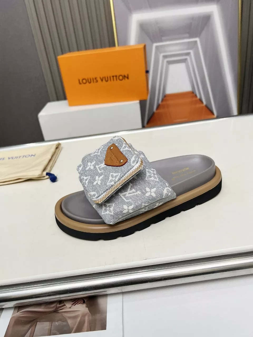 Compact 2314 Louis Vuitton Slippers For Women
