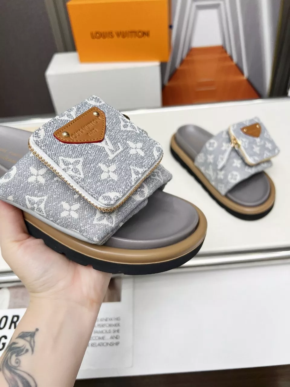 Compact 2314 Louis Vuitton Slippers For Women