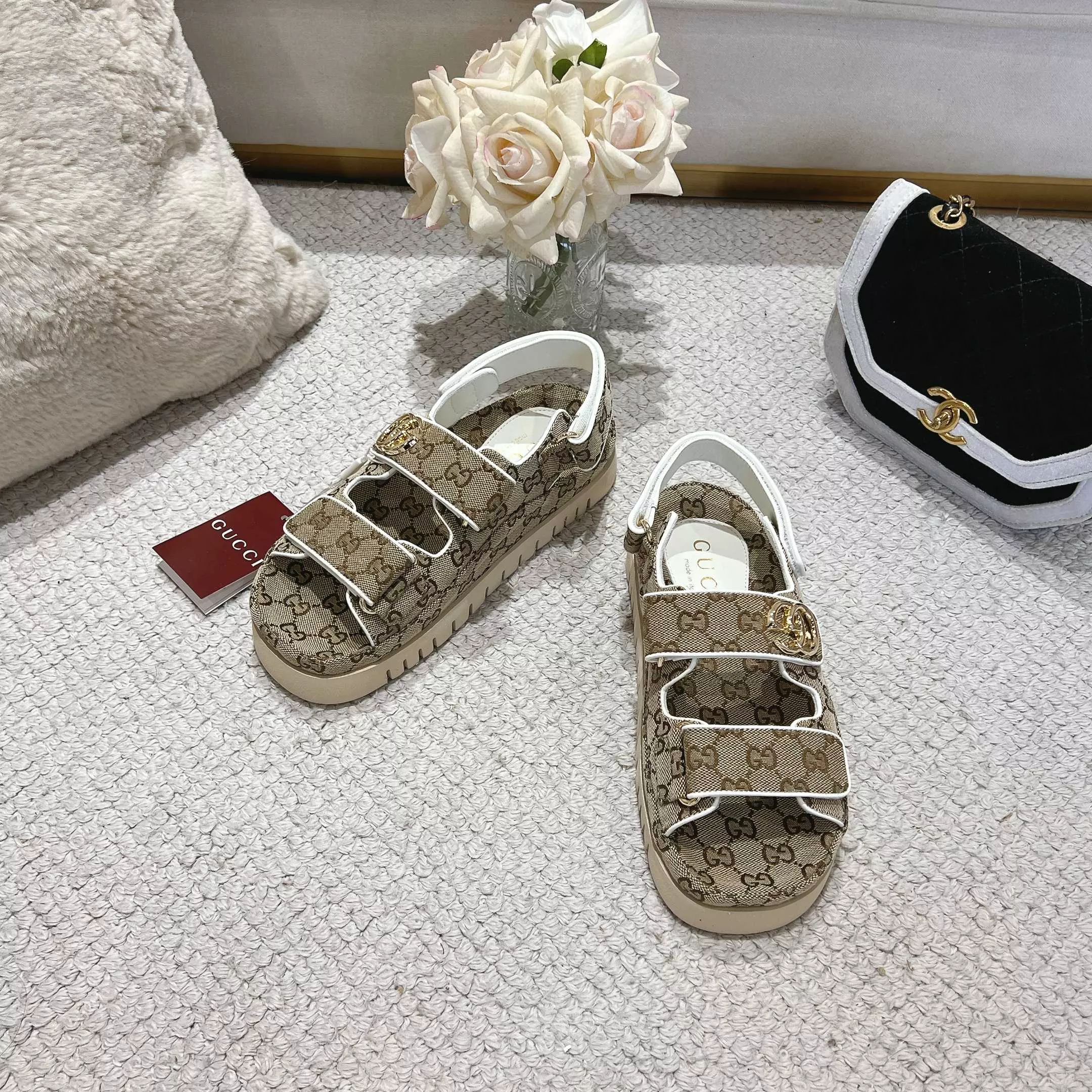 Compact 2425 Gucci Sandal For Women