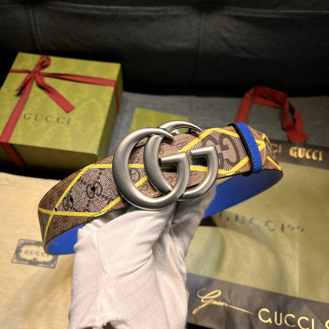 Compact 251 Gucci AAA Quality Belts