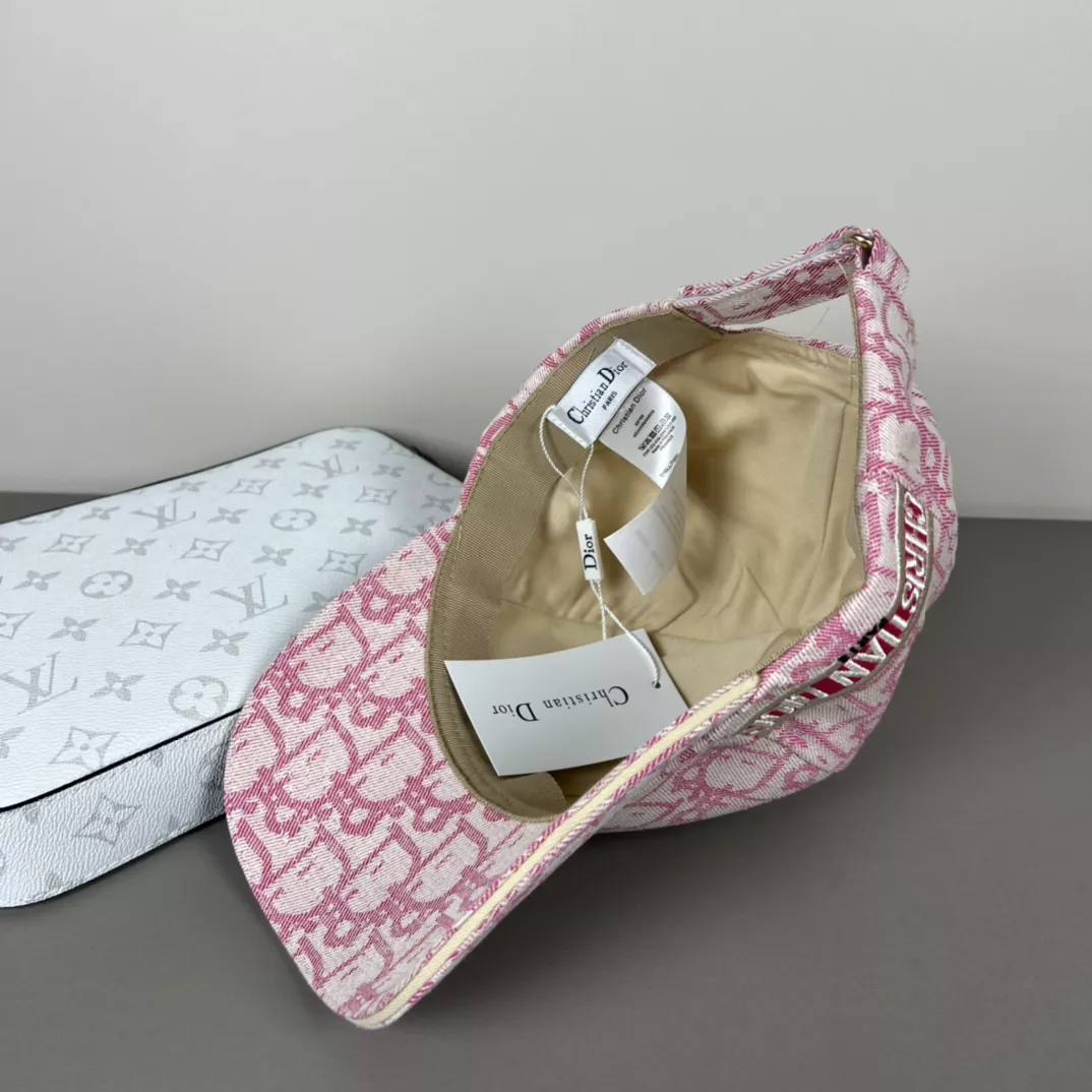 Compact 2637 Christian Dior Caps